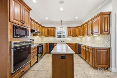 38 Sweetwater Oaks Drive Fletcher NC 28732