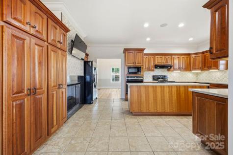 38 Sweetwater Oaks Drive Fletcher NC 28732