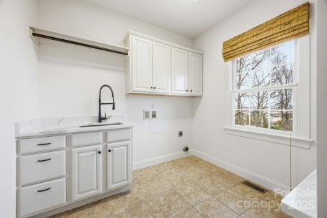 38 Sweetwater Oaks Drive Fletcher NC 28732