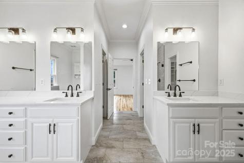 38 Sweetwater Oaks Drive Fletcher NC 28732