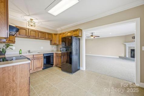 38 Sweetwater Oaks Drive Fletcher NC 28732