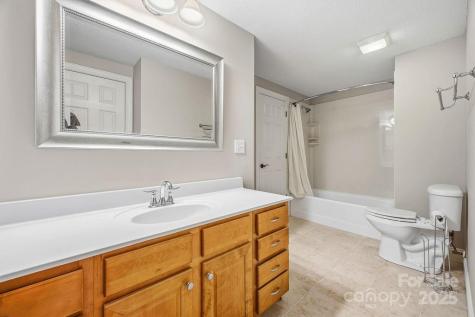 38 Sweetwater Oaks Drive Fletcher NC 28732