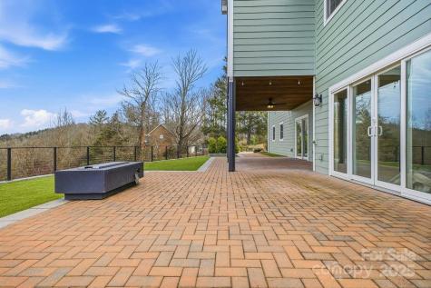 38 Sweetwater Oaks Drive Fletcher NC 28732