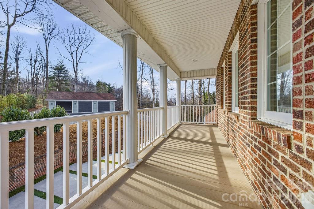 38 Sweetwater Oaks Drive Fletcher NC 28732