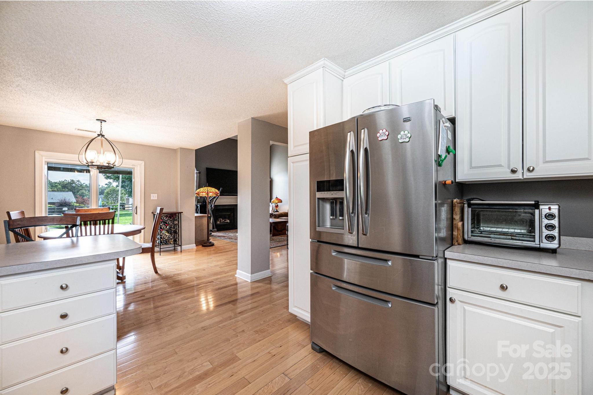 1472 Sweetbriar Lane Hickory NC 28602