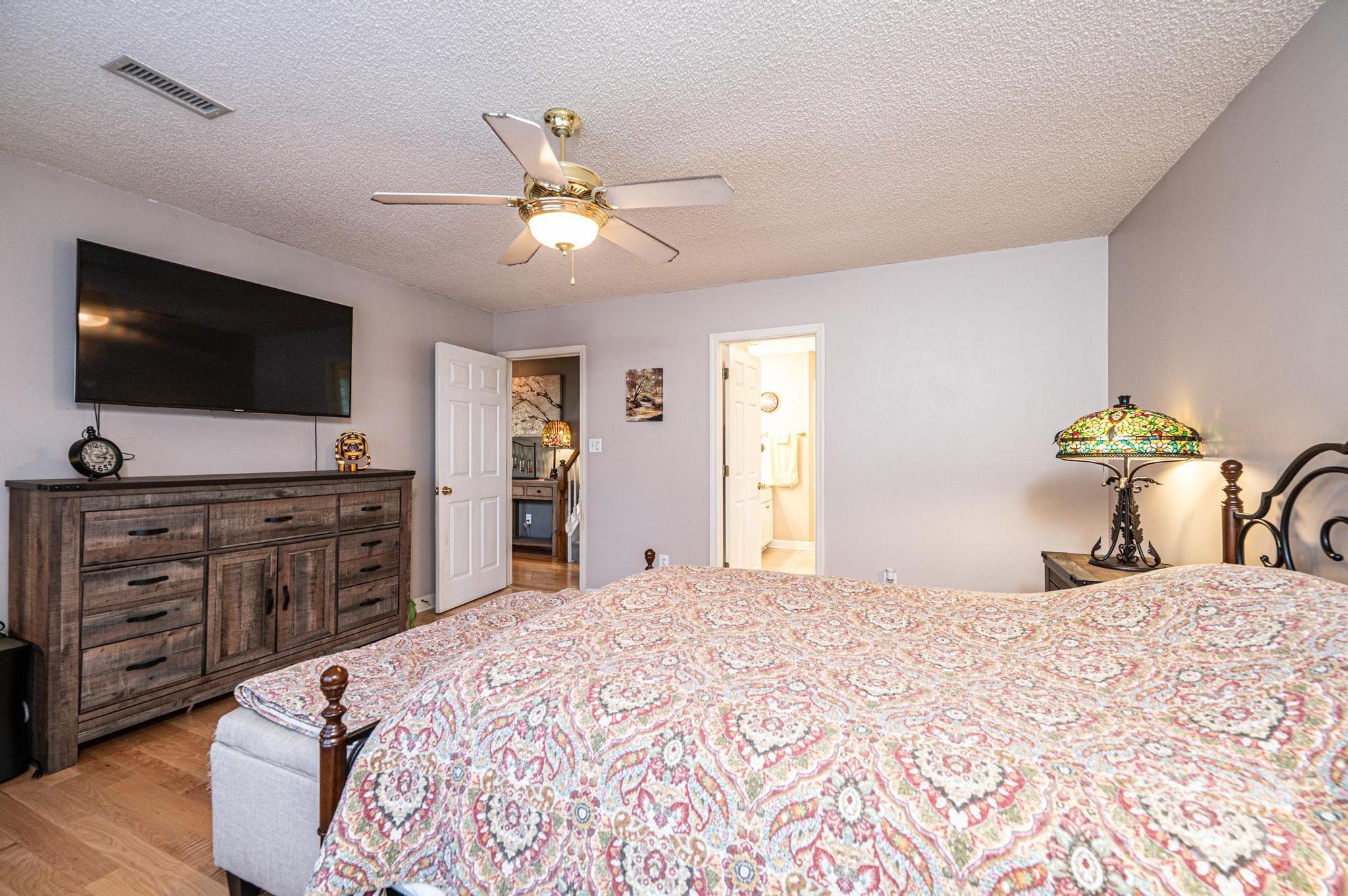 1472 Sweetbriar Lane Hickory NC 28602
