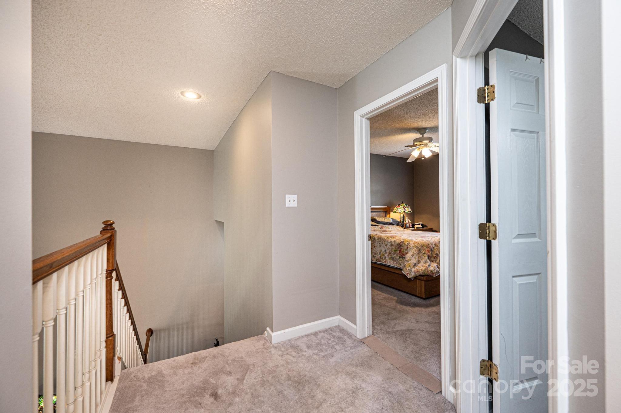 1472 Sweetbriar Lane Hickory NC 28602