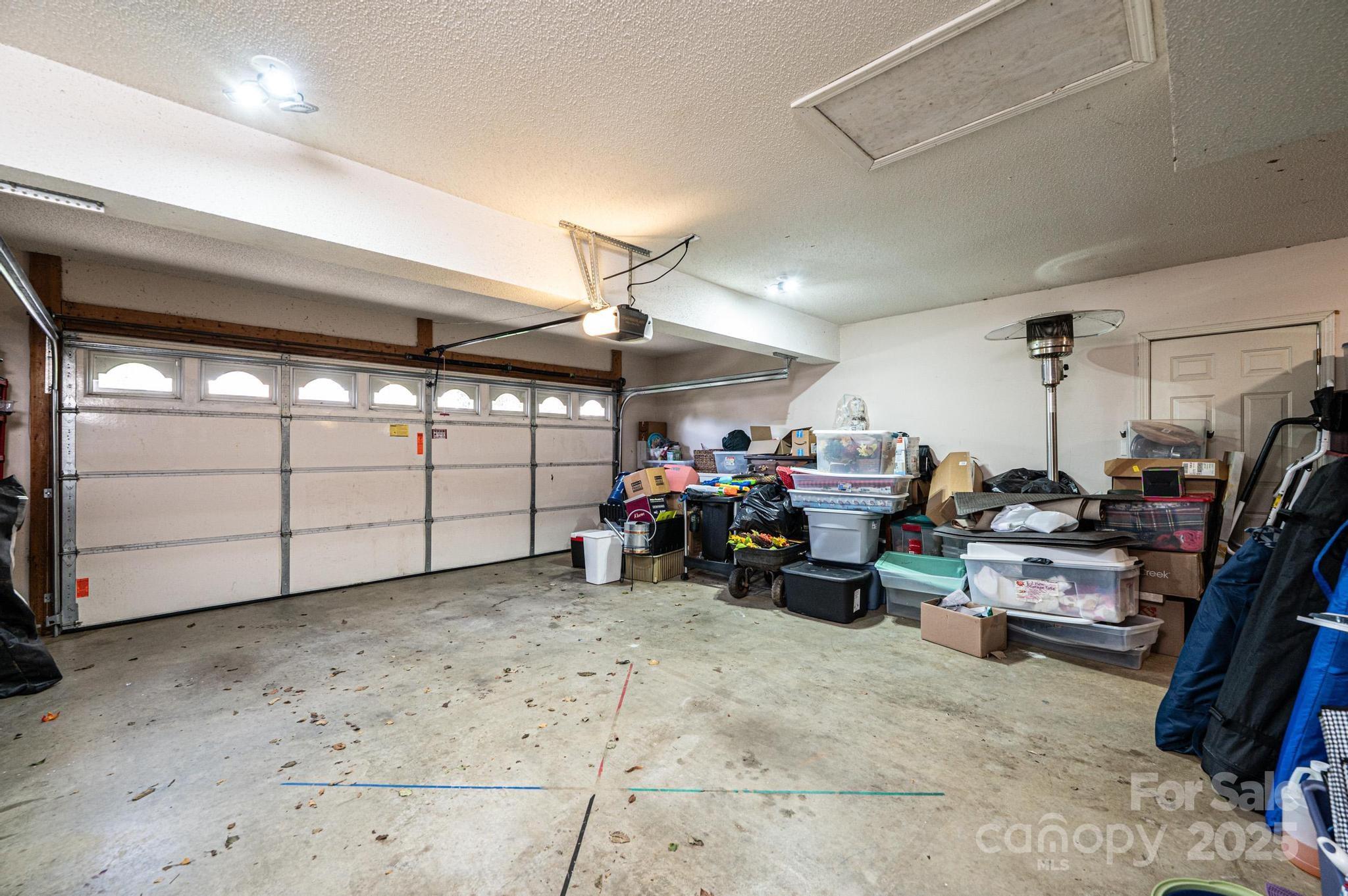 1472 Sweetbriar Lane Hickory NC 28602