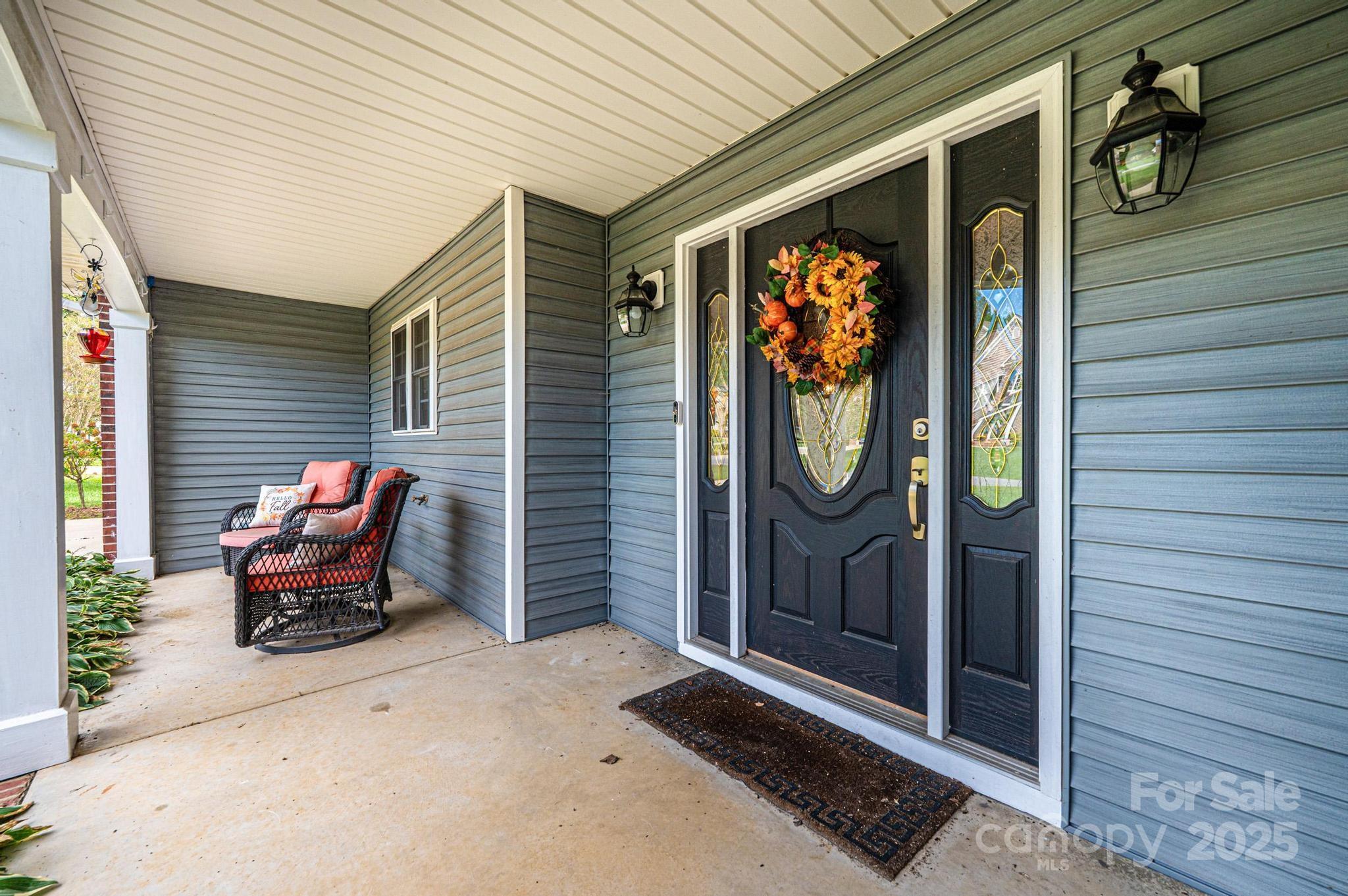 1472 Sweetbriar Lane Hickory NC 28602