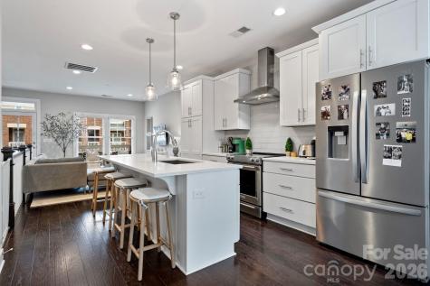 1214 Macomb Place Charlotte NC 28208