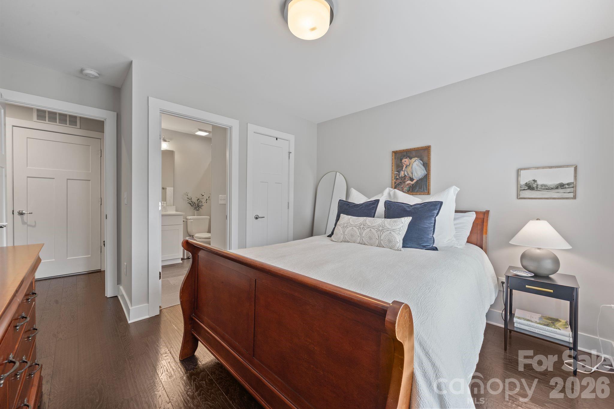 1214 Macomb Place Charlotte NC 28208