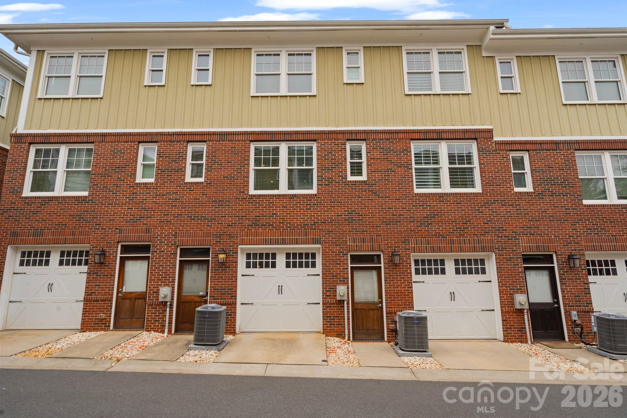 1214 Macomb Place Charlotte NC 28208