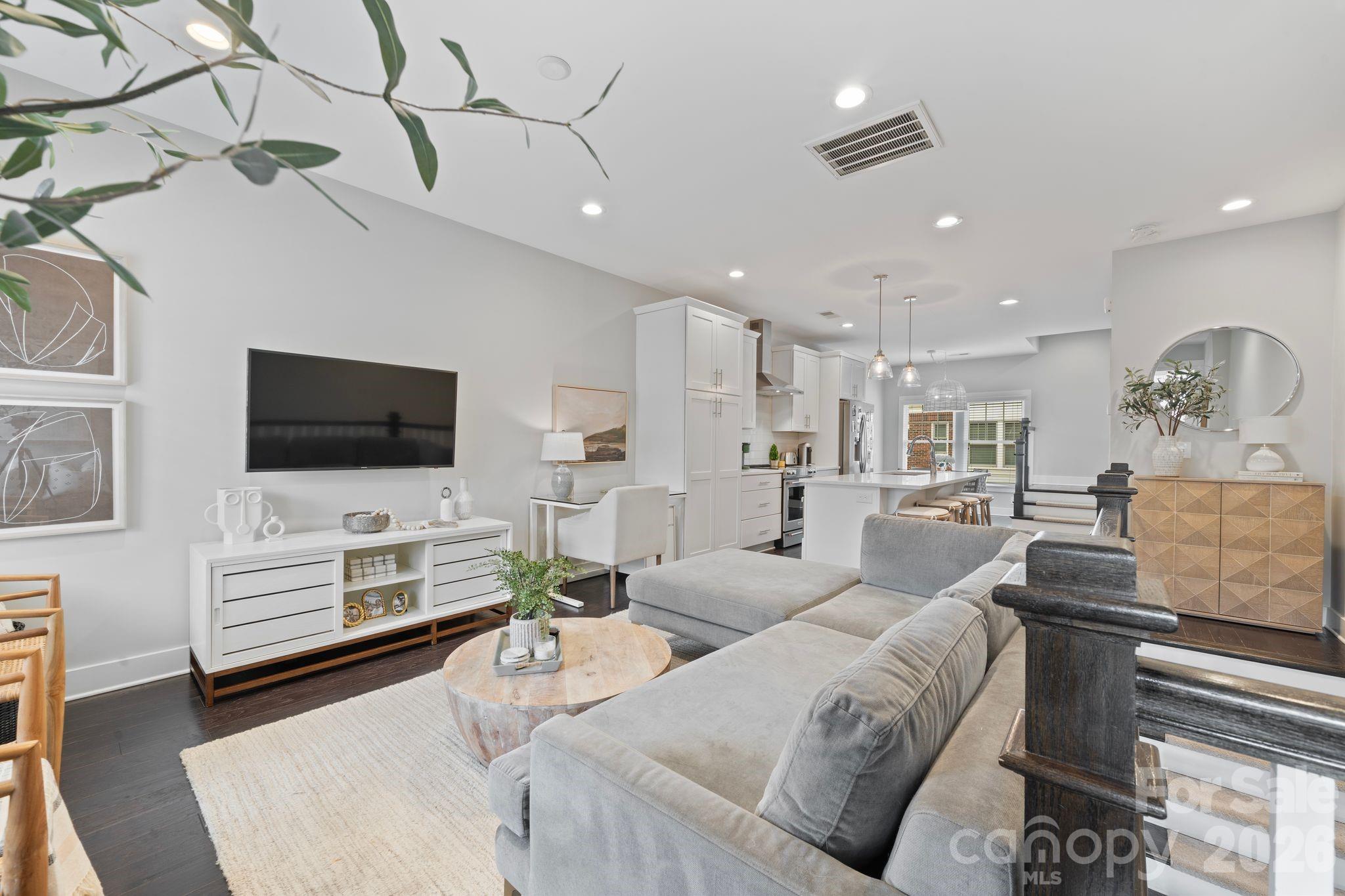 1214 Macomb Place Charlotte NC 28208