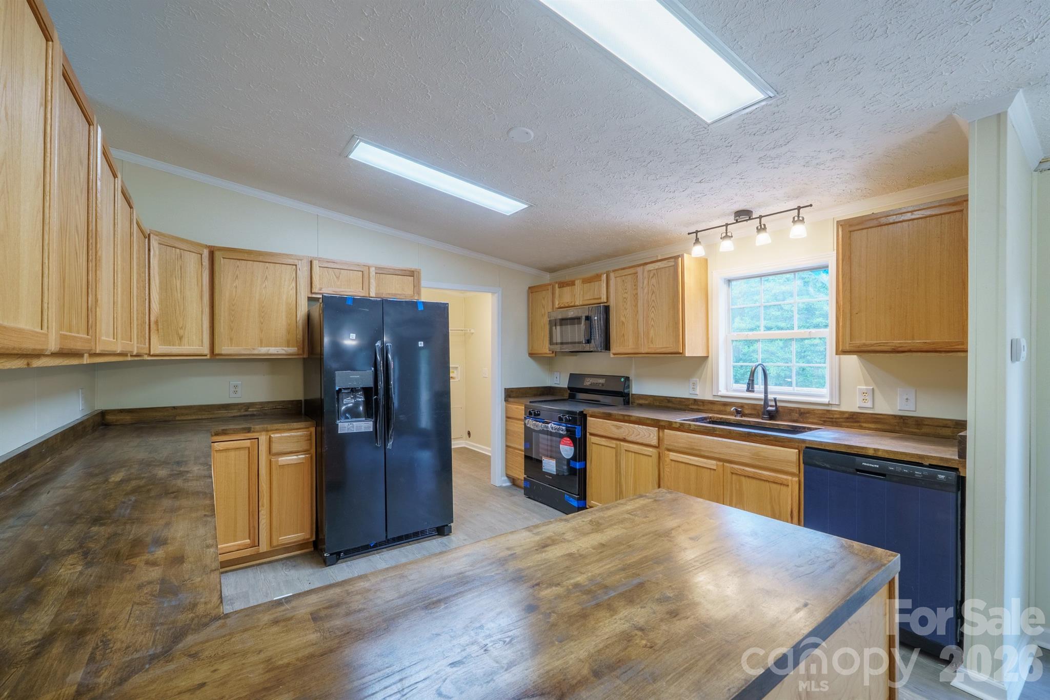 2780 Orangewood Lane Newton NC 28658