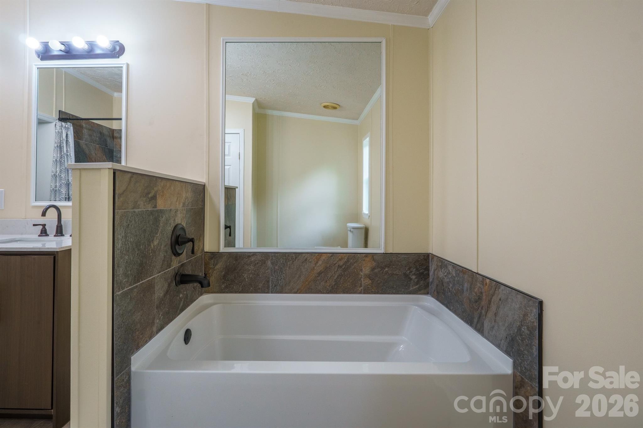 2780 Orangewood Lane Newton NC 28658