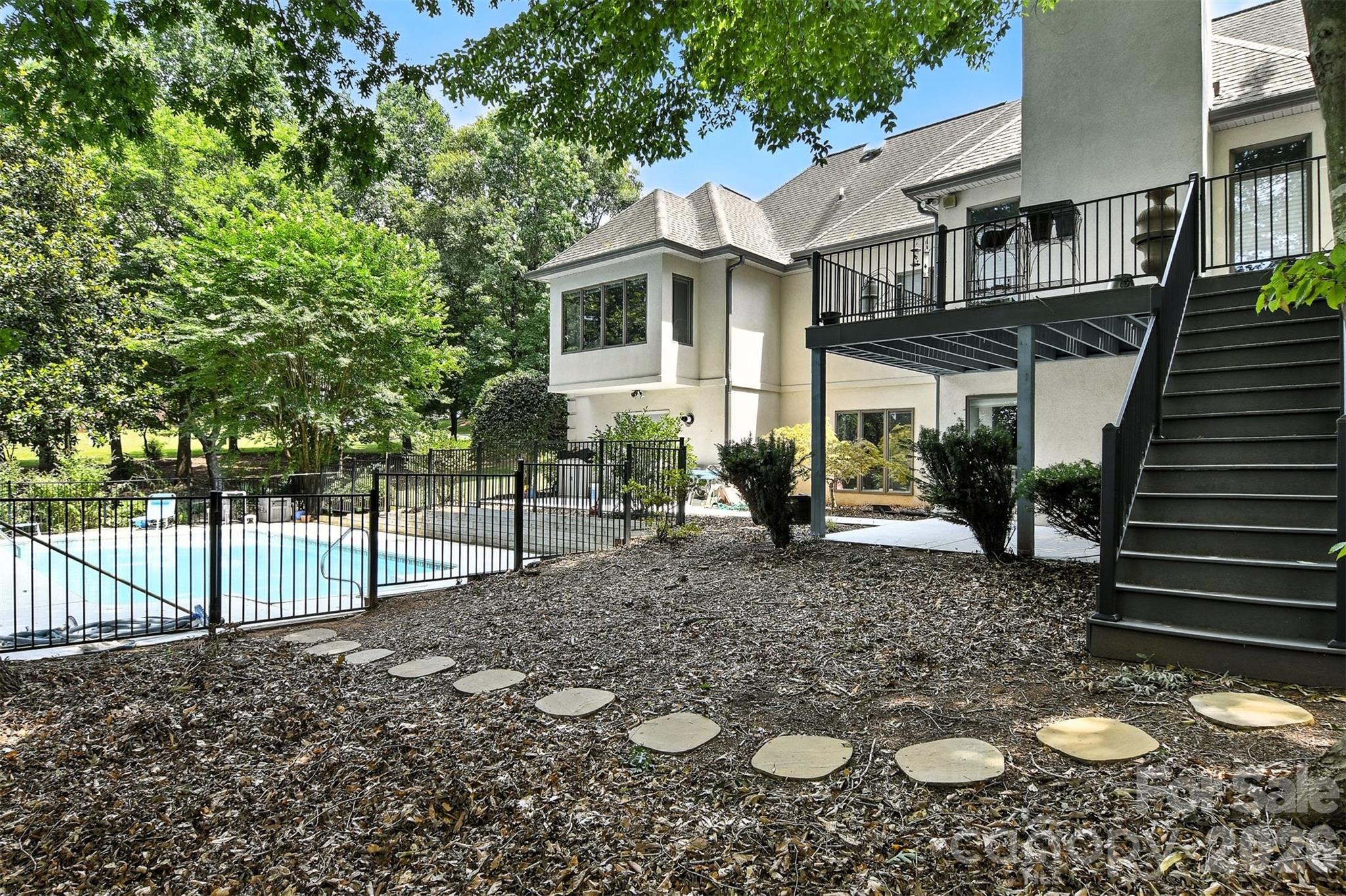 5042 Ridgeland Drive Hickory NC 28602