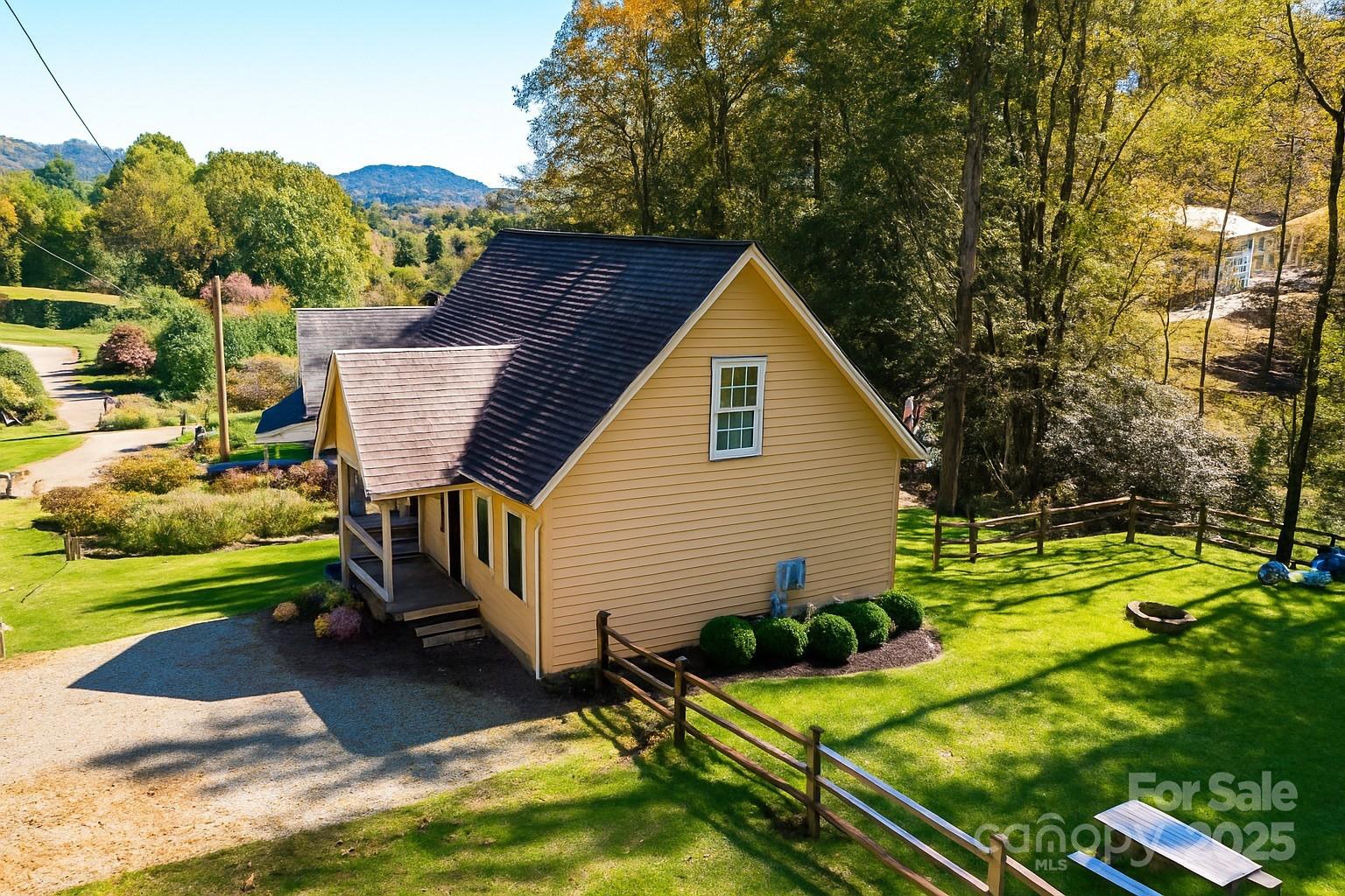 492 Poplar Hill Drive Boone NC 28607