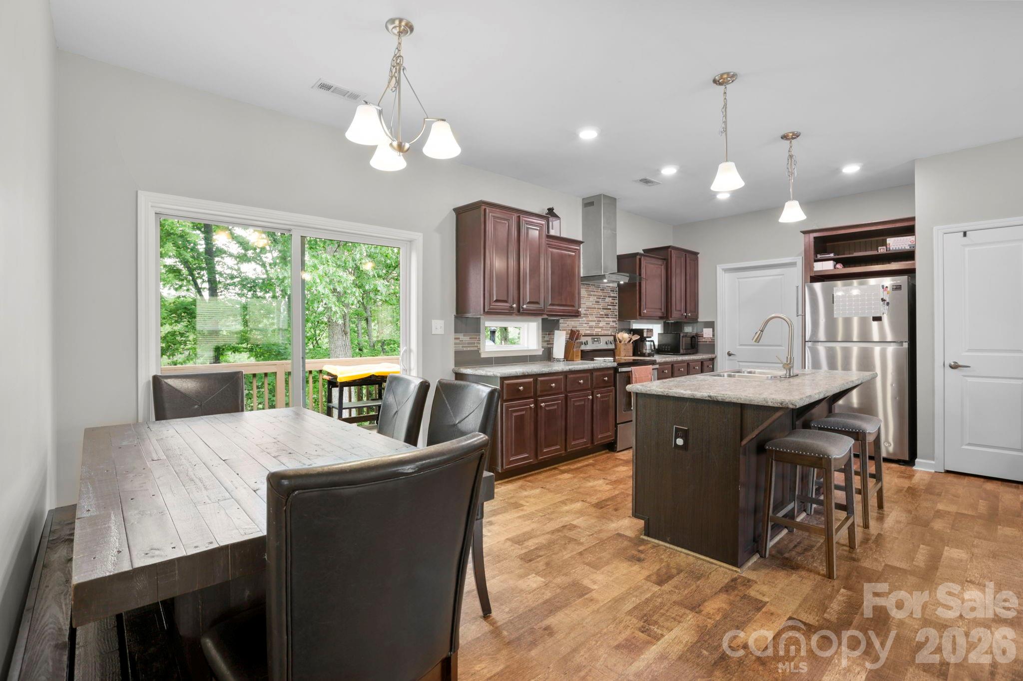 127 Cairens Ridge Drive Mills River NC 28759
