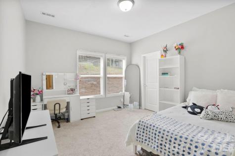 127 Cairens Ridge Drive Mills River NC 28759
