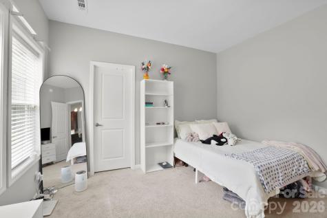 127 Cairens Ridge Drive Mills River NC 28759