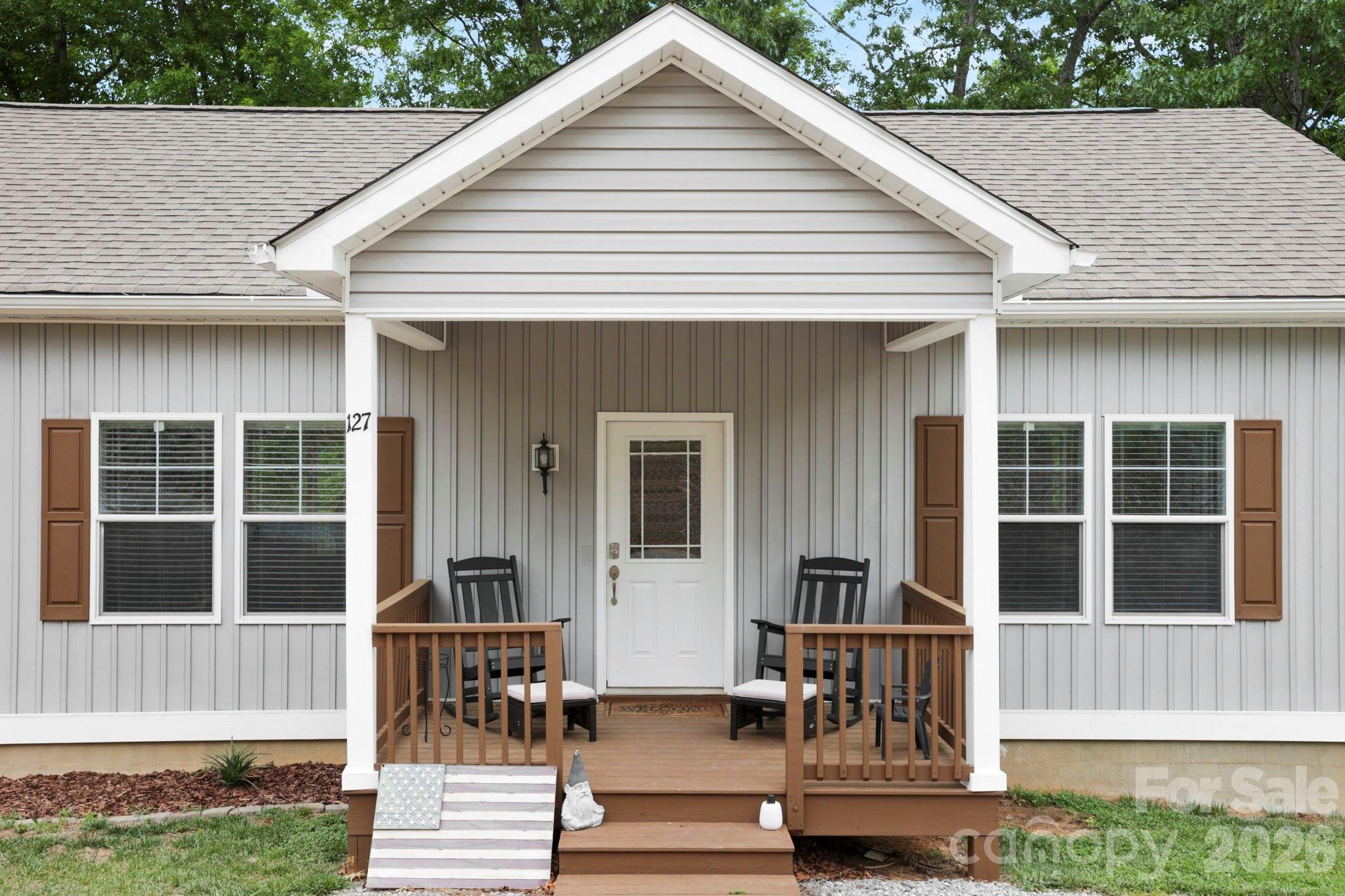 127 Cairens Ridge Drive Mills River NC 28759
