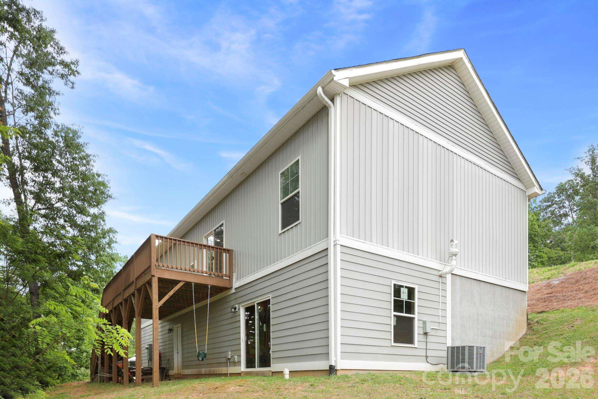 127 Cairens Ridge Drive Mills River NC 28759