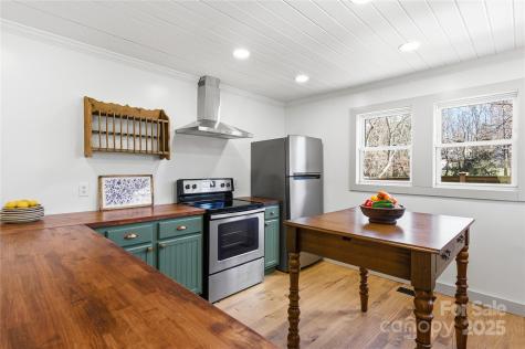 39 W Haven Drive Arden NC 28704