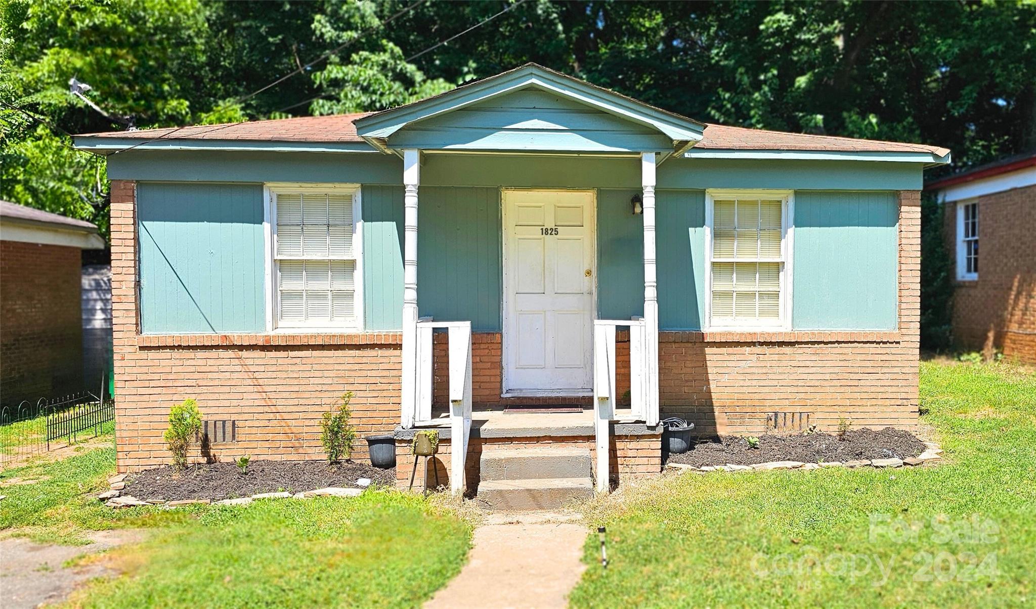 1825 Taylor Avenue Charlotte NC 28216