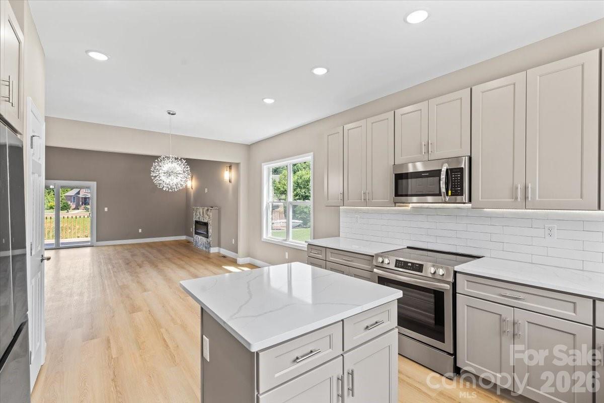 1033 12th Avenue Drive NW Hickory NC 28601
