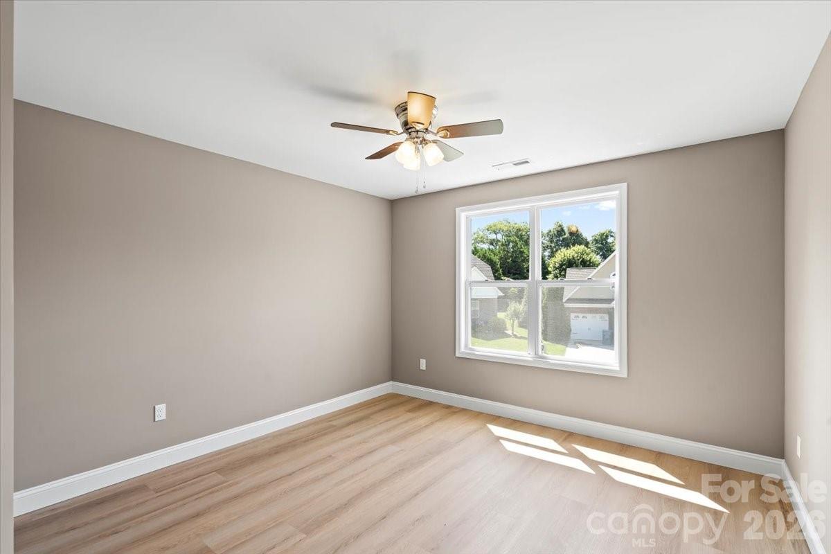 1033 12th Avenue Drive NW Hickory NC 28601
