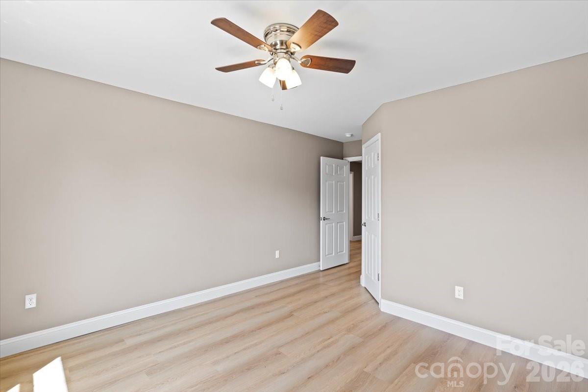 1033 12th Avenue Drive NW Hickory NC 28601