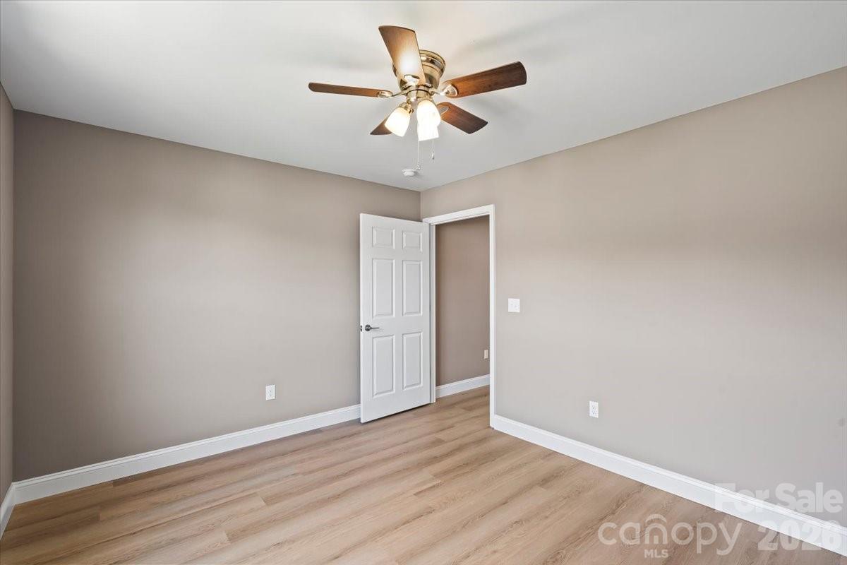 1033 12th Avenue Drive NW Hickory NC 28601