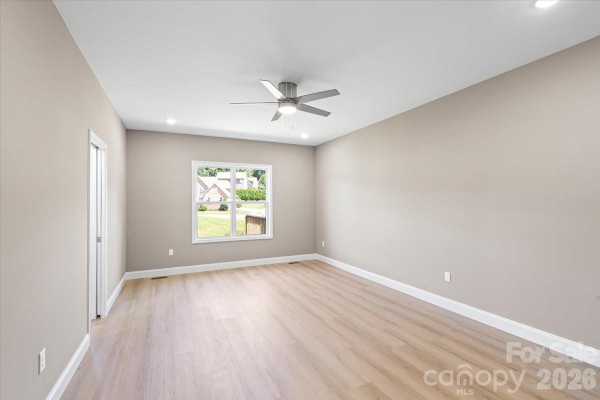 1033 12th Avenue Drive NW Hickory NC 28601