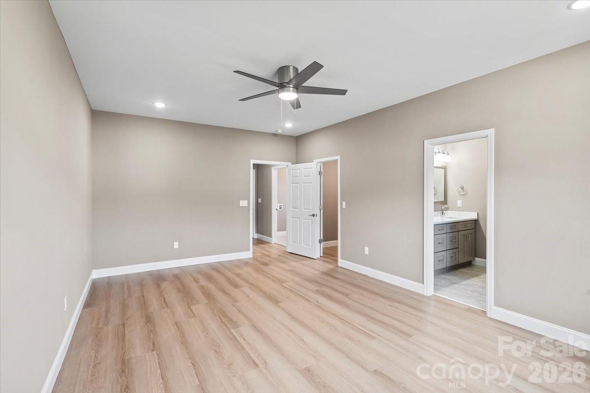 1033 12th Avenue Drive NW Hickory NC 28601
