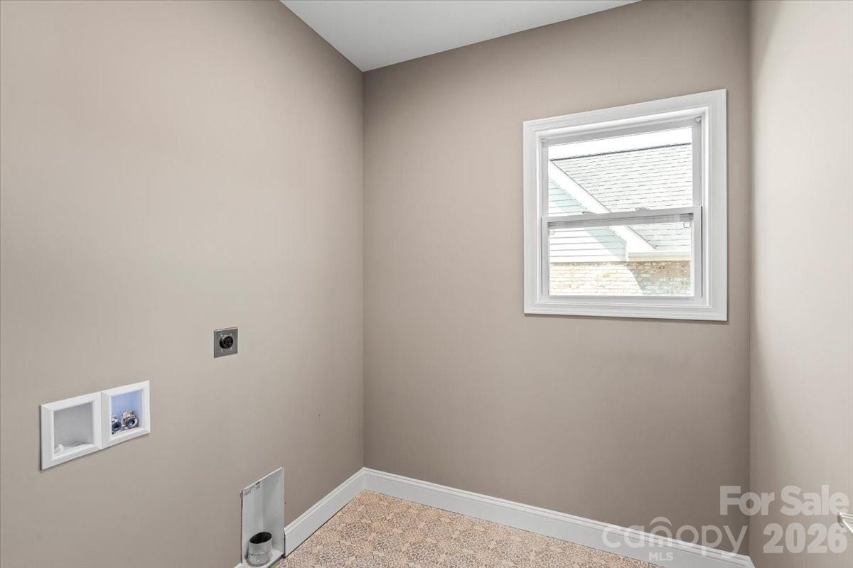 1033 12th Avenue Drive NW Hickory NC 28601