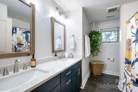 11 Elkmont Drive Asheville NC 28804