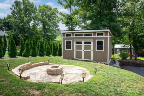 11 Elkmont Drive Asheville NC 28804