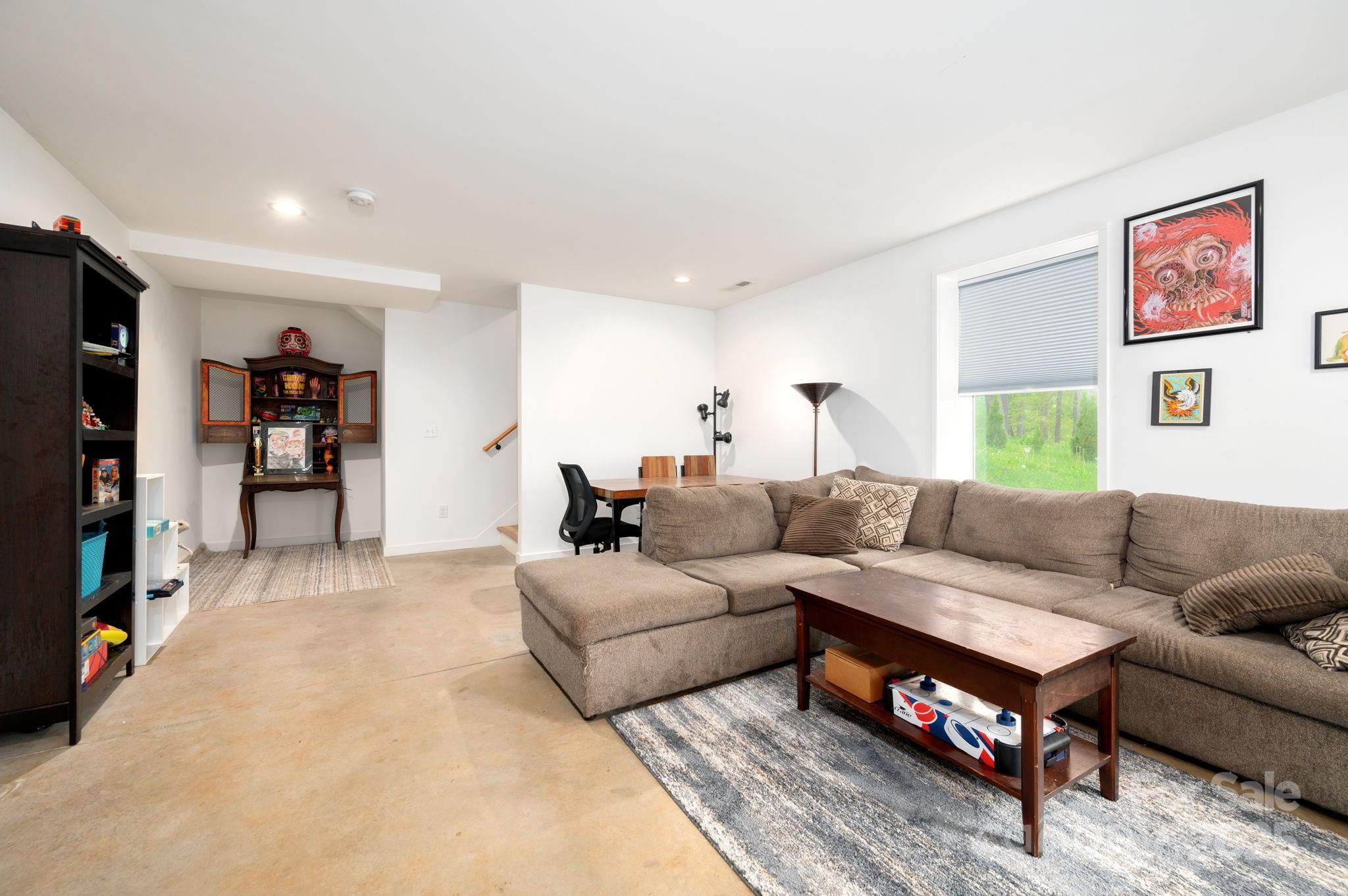 211 Sidewinder Lane Asheville NC 28806