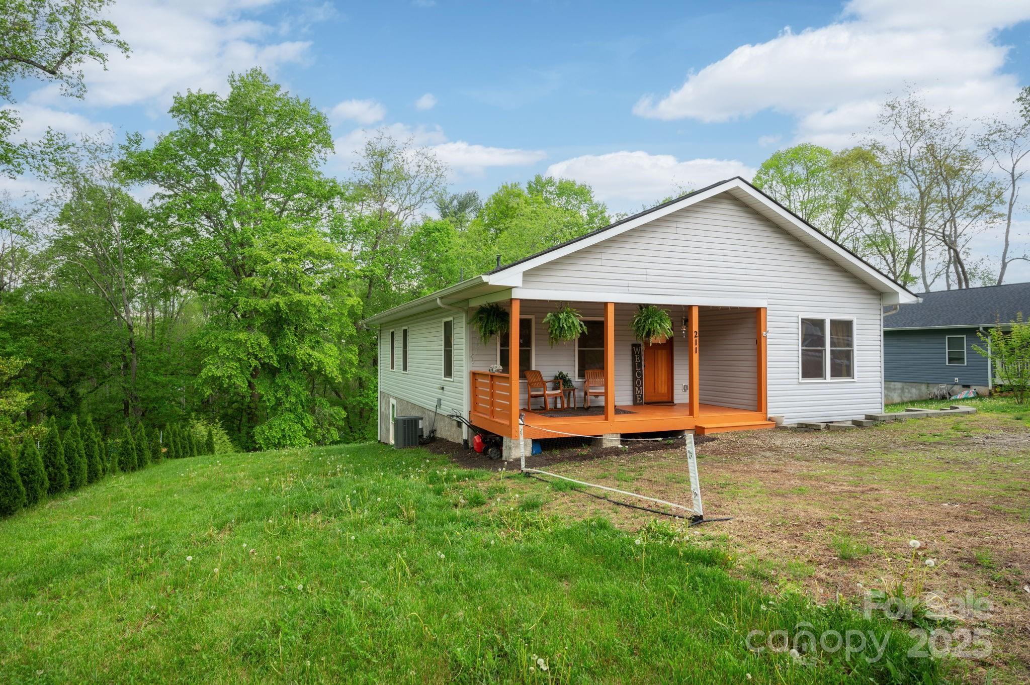 211 Sidewinder Lane Asheville NC 28806