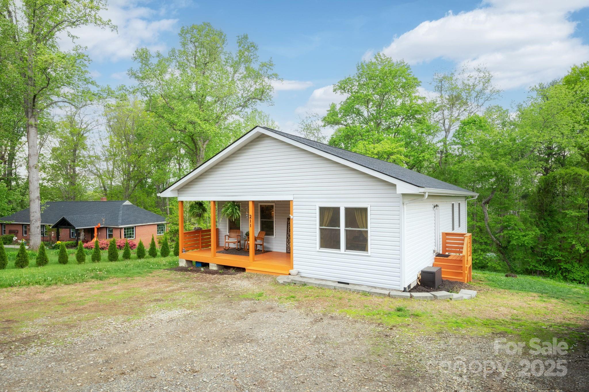 211 Sidewinder Lane Asheville NC 28806