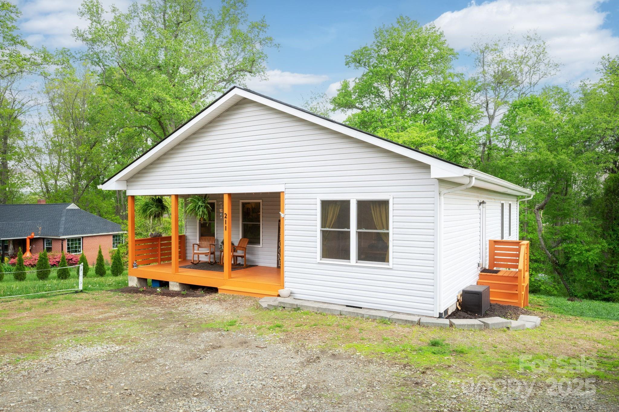 211 Sidewinder Lane Asheville NC 28806