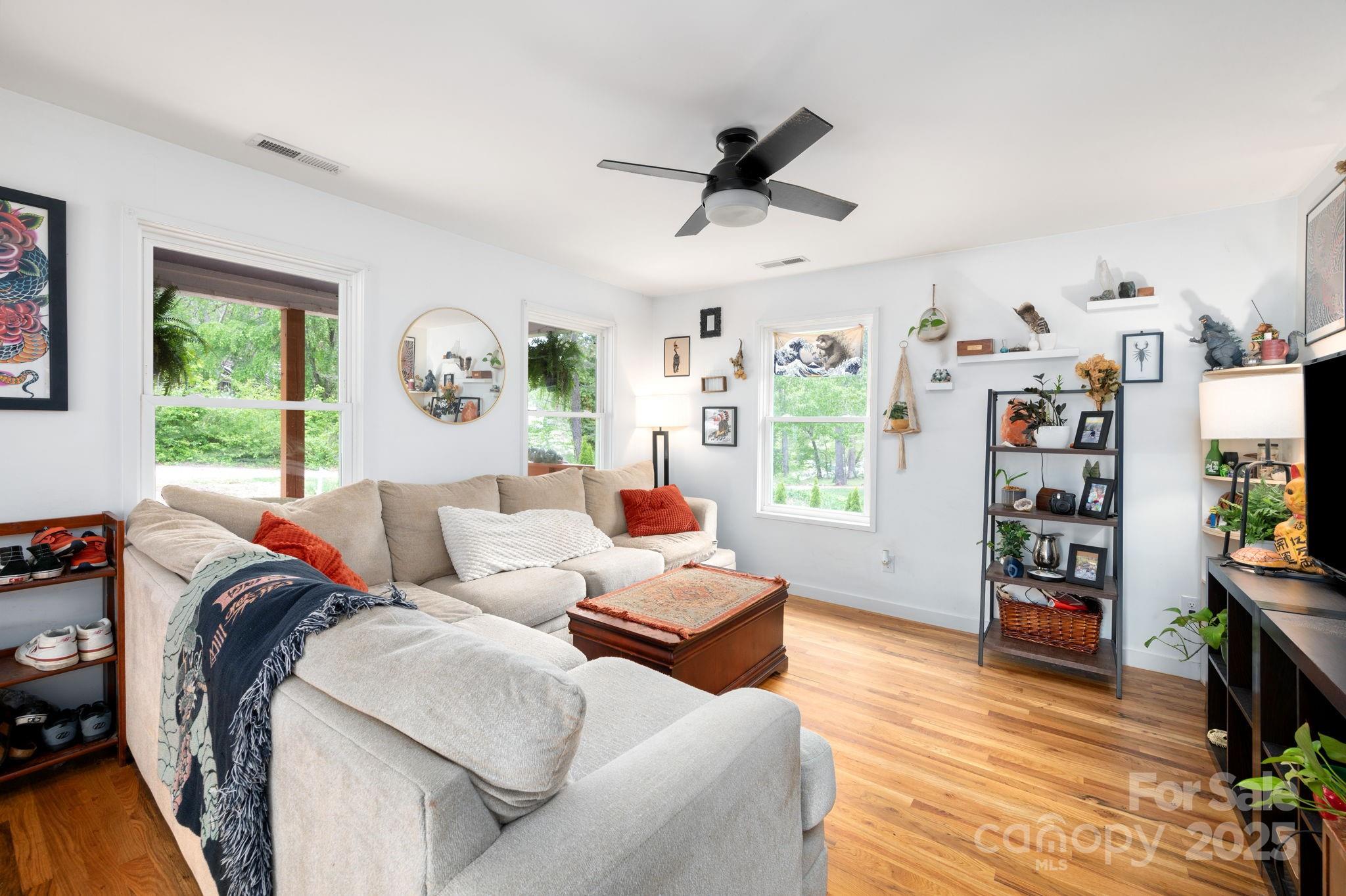 211 Sidewinder Lane Asheville NC 28806