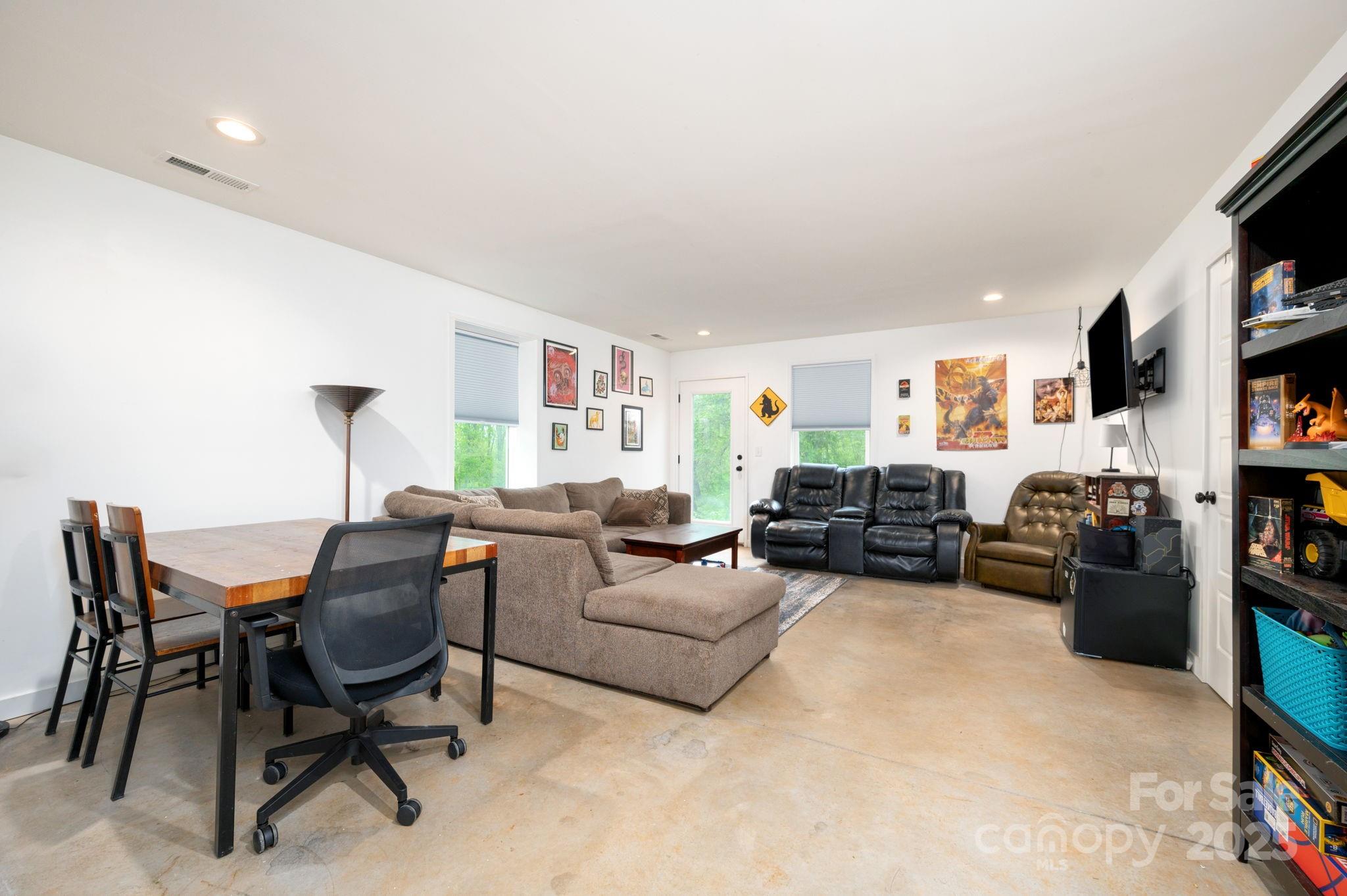 211 Sidewinder Lane Asheville NC 28806