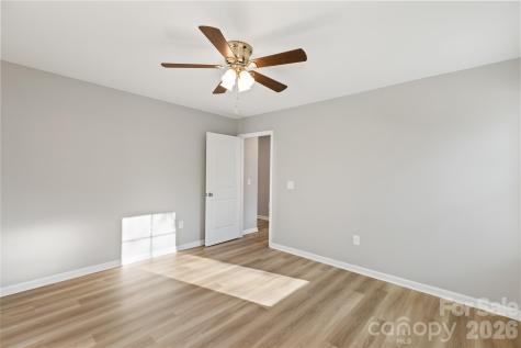 1021 E 10th Street Kannapolis NC 28083