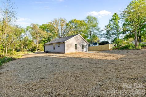 1021 E 10th Street Kannapolis NC 28083