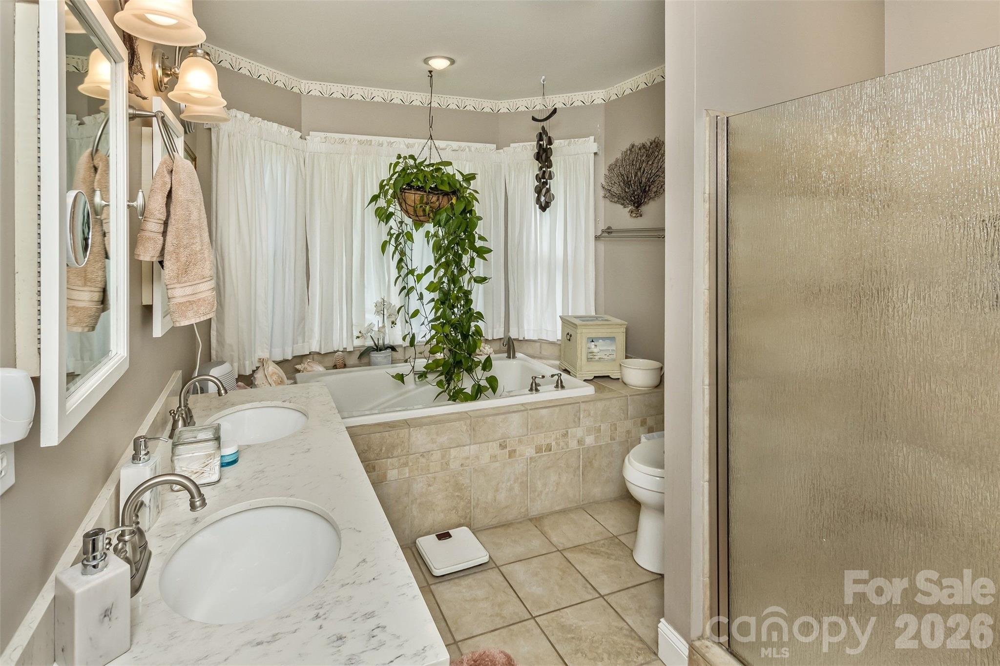 10 Applecross Road Weaverville NC 28787