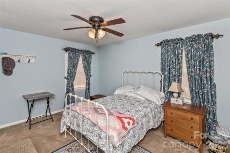 10 Applecross Road Weaverville NC 28787