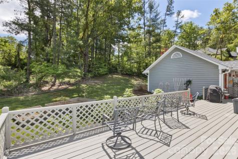 10 Applecross Road Weaverville NC 28787