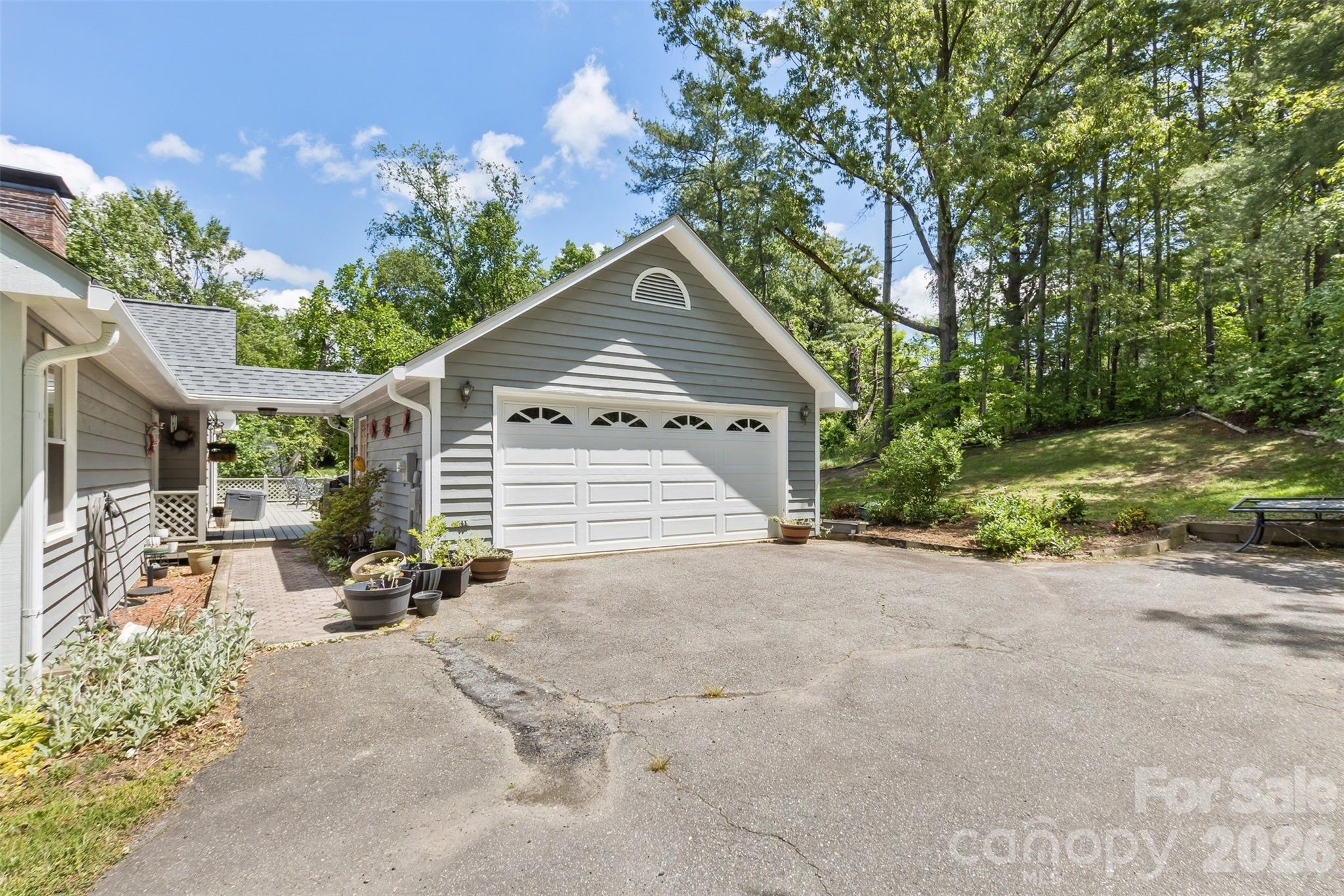 10 Applecross Road Weaverville NC 28787