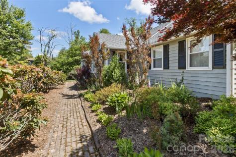 10 Applecross Road Weaverville NC 28787